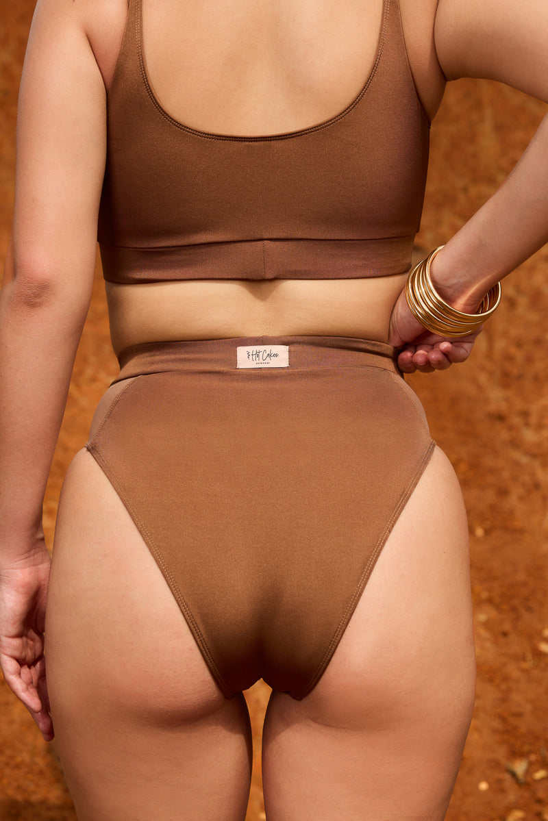 Gaia Bottom